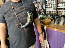 Load image into Gallery viewer, Wolf War Horn
